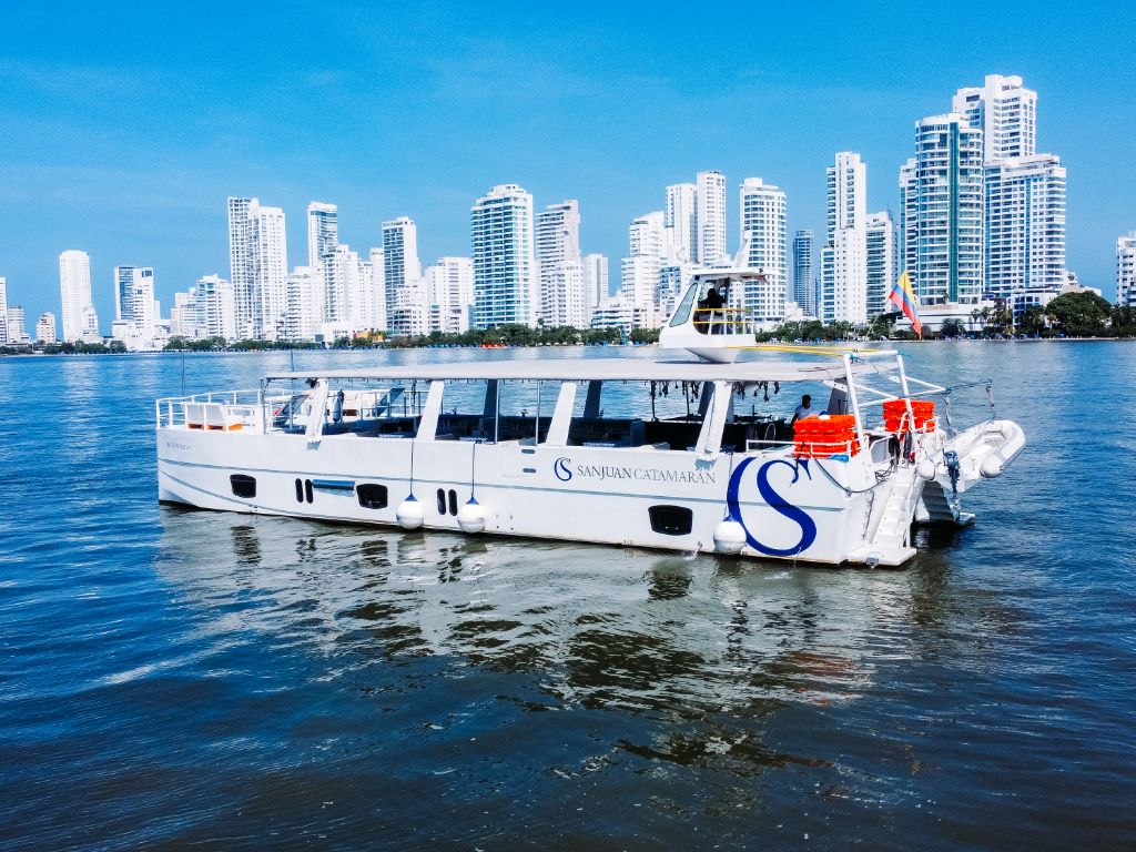 Fiesta en Catamarán San Juan - Image 5