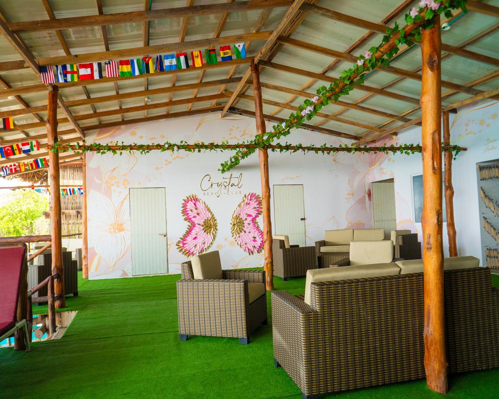 Crystal Beach Club - Image 5